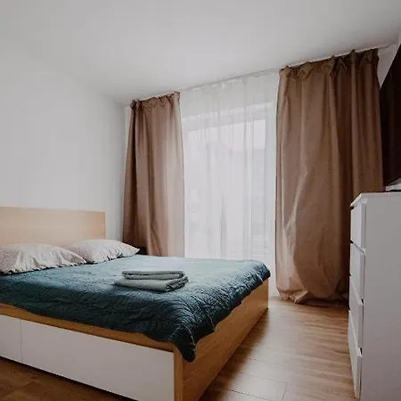 Targowa Luxury 3-bedroom - Free Parking Apartment Lodz