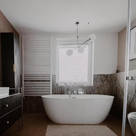 Apartment Targowa Luxury 3-bedroom - Free Parking *