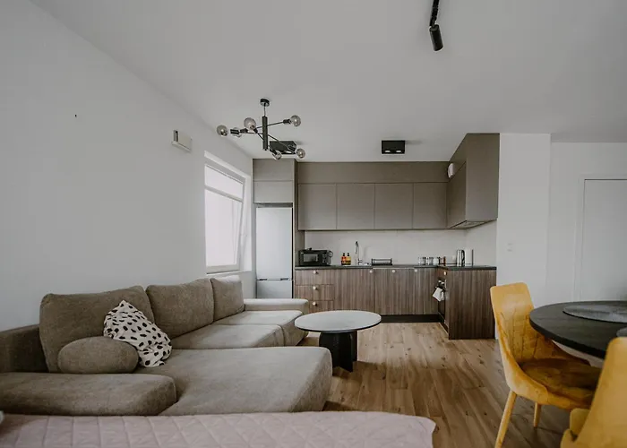 Апартаменти Targowa Luxury 3-bedroom - Free Parking