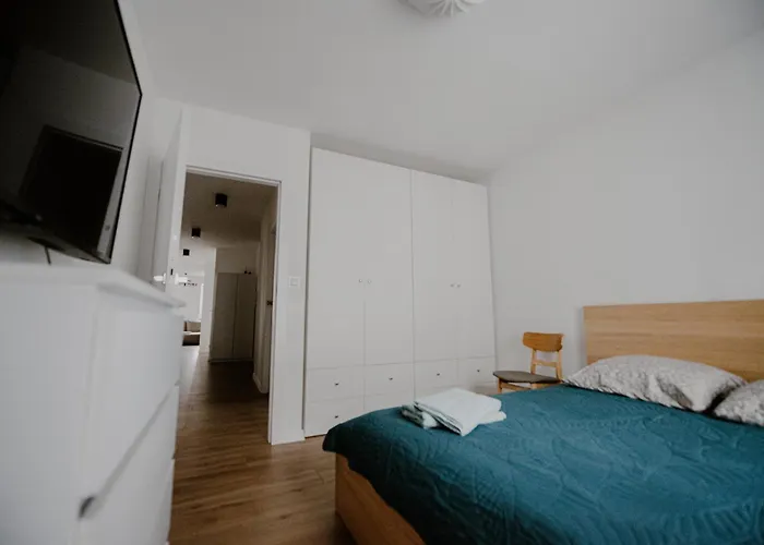 Targowa Luxury 3-bedroom - Free Parking * وودج